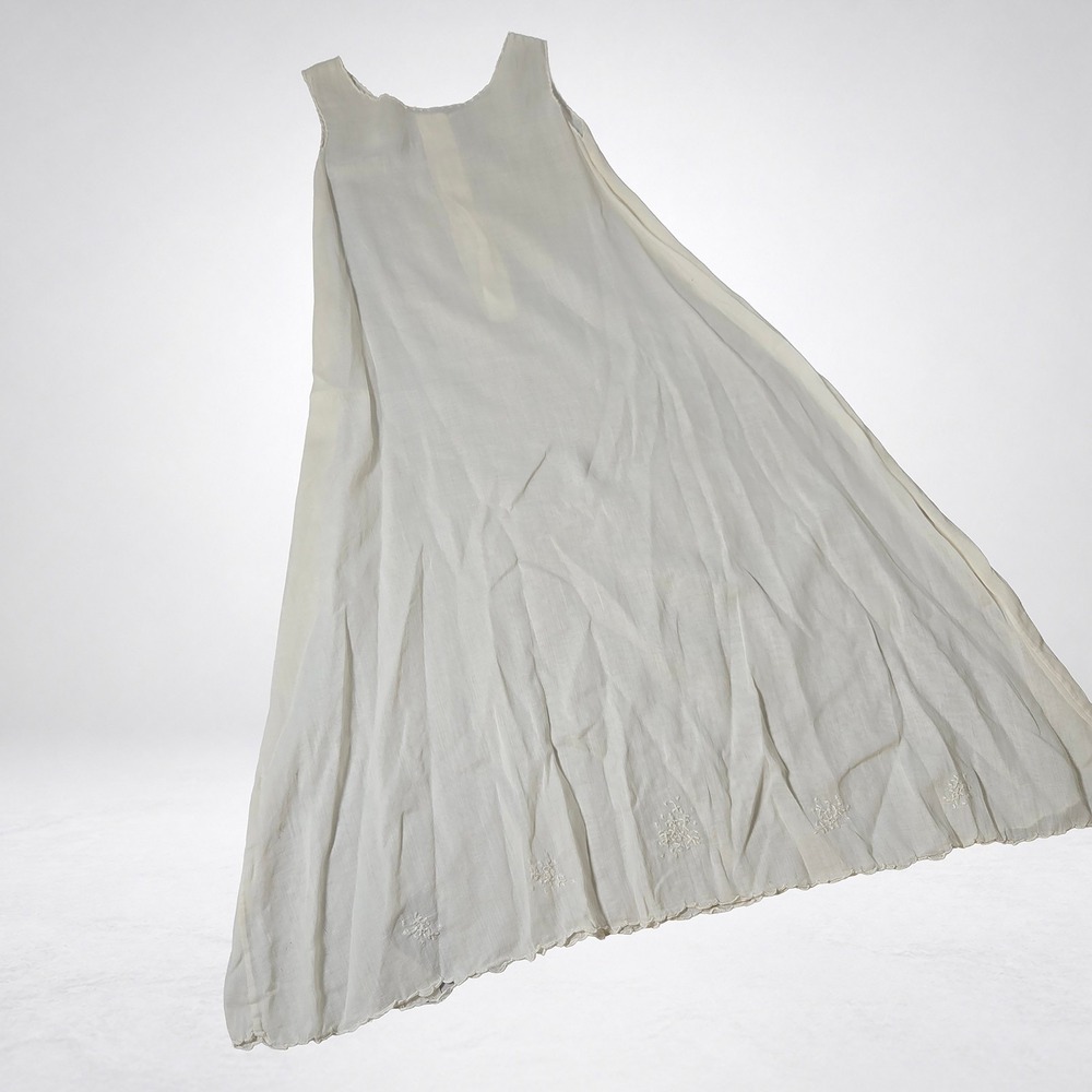 White Batiste Slip 25in Sleeveless Embroidered Scalloped Hem Buttons
